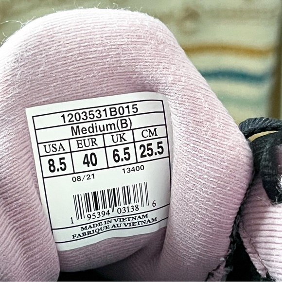 Brooks Adrenaline GTS 22 Pearl Black Metallic Road-Running Sneakers Women’s 8.5 - Picture 7 of 8